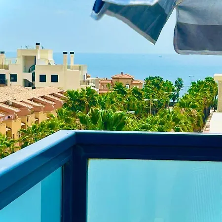 Apartmán Penthouse Naomi With Two Terraces, Private Solarium, Sea View, Swimming Pool, With Underground Parking, Pets Allowed *