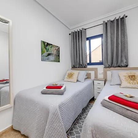 Penthouse Naomi With Two Terraces, Private Solarium, Sea View, Swimming Pool, With Underground Parking, Pets Allowed Lejlighed Dehesa de Campoamor (Orihuela Costa)