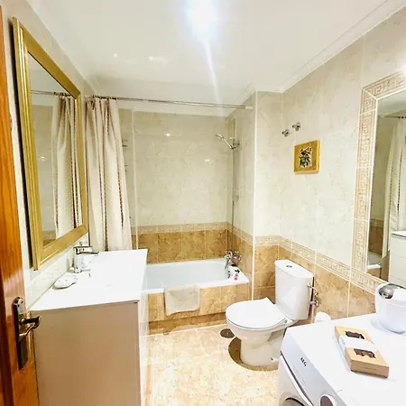 Apartmán Penthouse Naomi With Two Terraces, Private Solarium, Sea View, Swimming Pool, With Underground Parking, Pets Allowed
