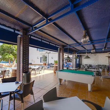 Penthouse Naomi: Sea View Oasis With Terraces And Solarium Apartment *